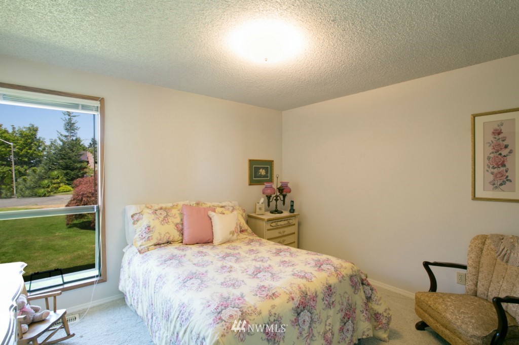 18662 110th Place Southeast Renton, WA 98055 - Photo 10 of 14 Gallery Image 10