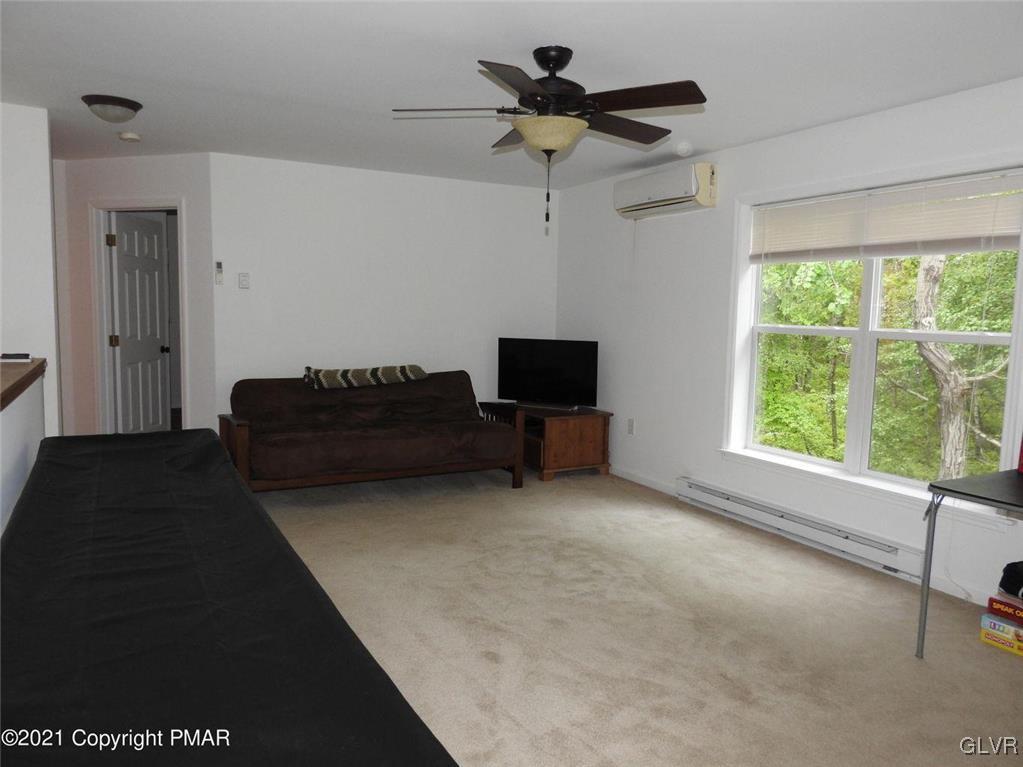 1170 Boulder Road Blakeslee, PA 18610 - Photo 28 of 46 a living room with furniture
