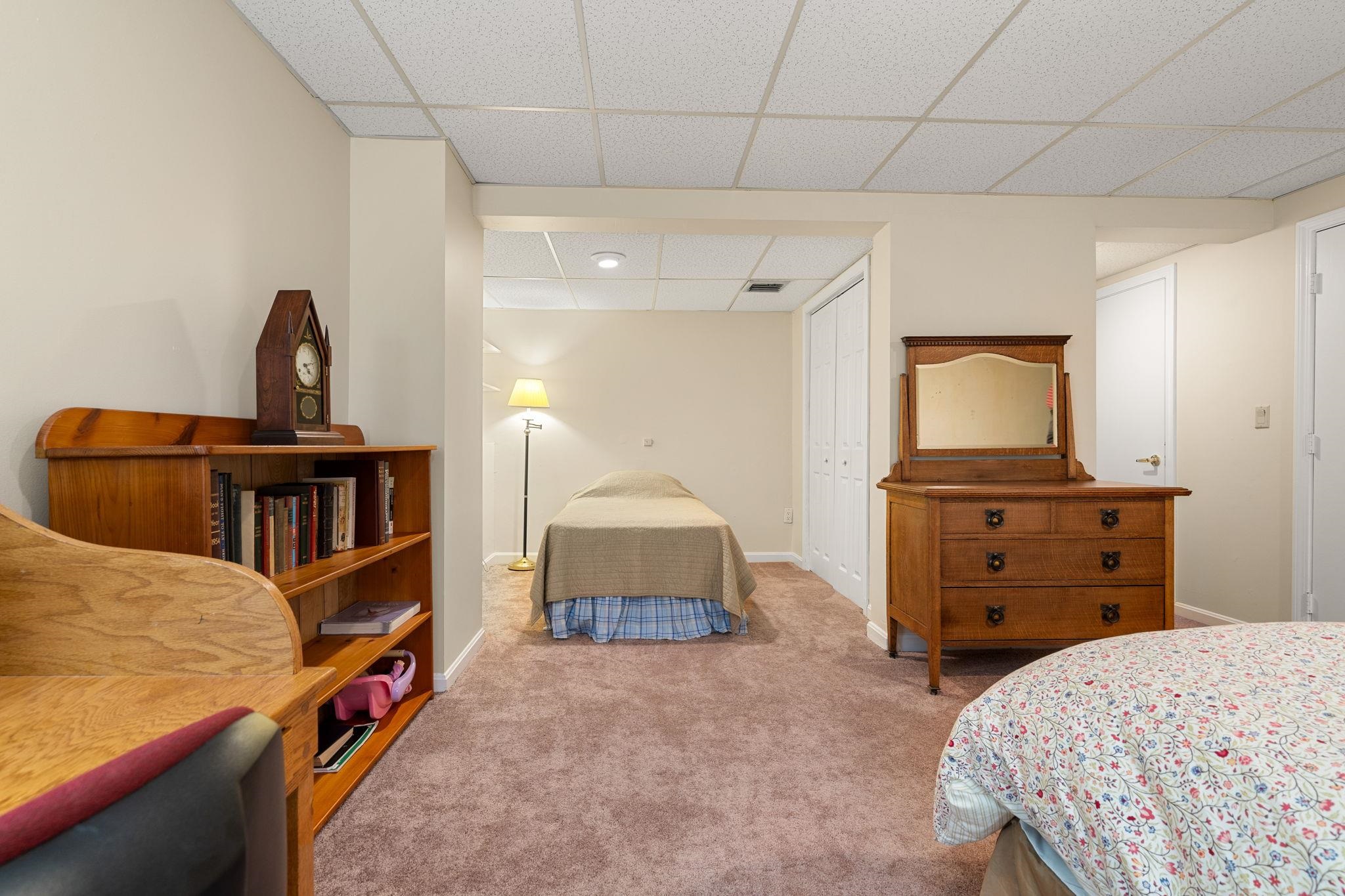 5 Tsienneto Road, Unit 13 Derry, NH 03038 - Photo 27 of 40