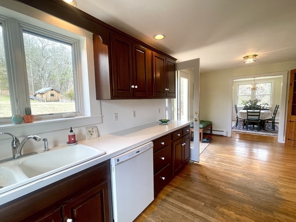 699 Martins Pond Road Groton, MA 01450 - Photo 18 of 42