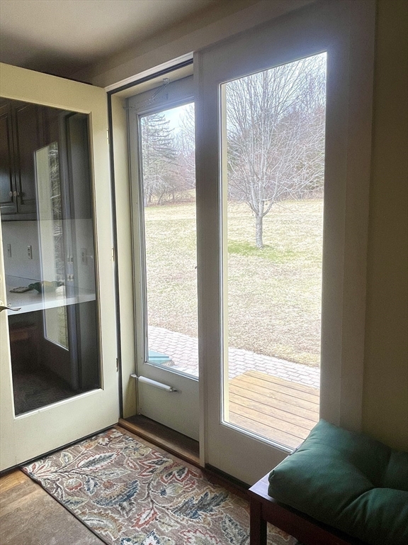 699 Martins Pond Road Groton, MA 01450 - Photo 19 of 42