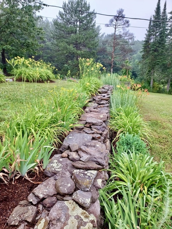 699 Martins Pond Road Groton, MA 01450 - Photo 7 of 42