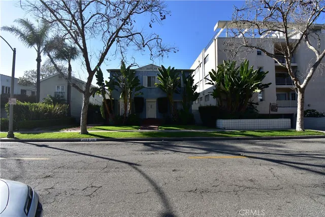 $2,900 | 433 Rexford Drive, Unit 1/2, Beverly Hills, CA 90212