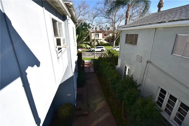 $2,900 | 433 Rexford Drive, Unit 1/2, Beverly Hills, CA 90212
