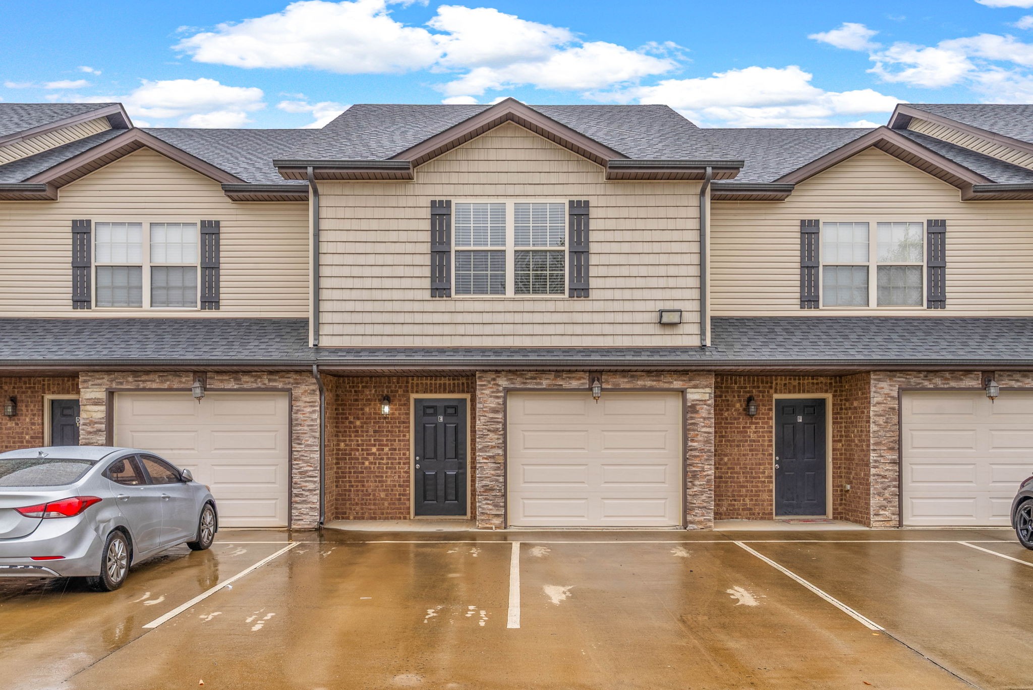 133 Melbourne Drive, Unit E Clarksville, TN 37043 - Photo 2 of 16 a house view