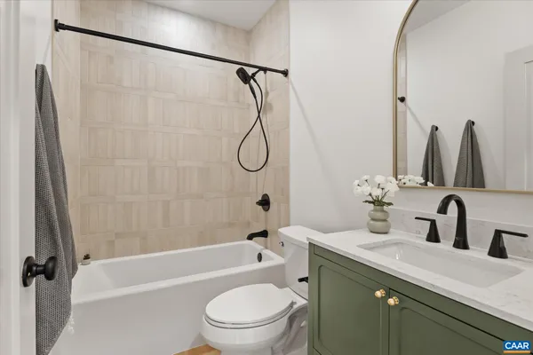 $1,169,999 | 369 Sienna Lane, Earlysville, VA 22936