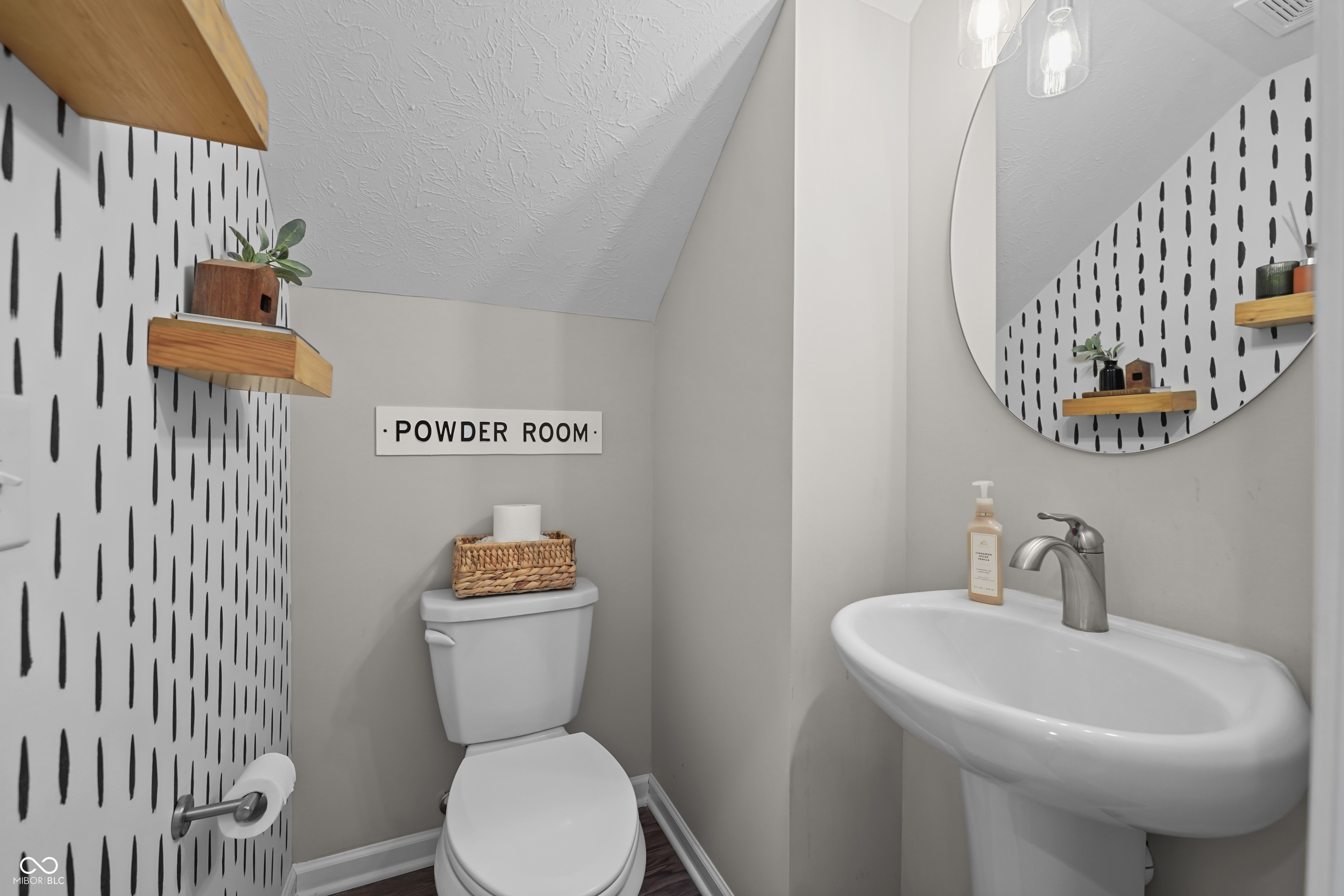 13288 East Lieder Way Fishers, IN 46037 - Photo 16 of 60