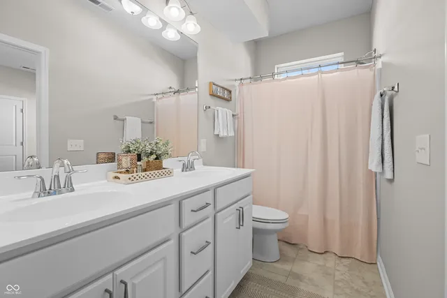 $399,950 | 13288 East Lieder Way, Fishers, IN 46037