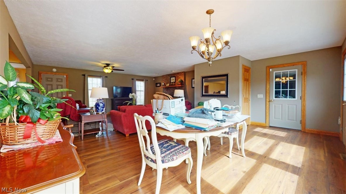 15975 Madison Road Middlefield, OH 44062 - Photo 8 of 35 Morning Room