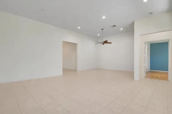 $5,500 | 165 Via Veracruz, Jupiter, FL 33458