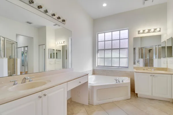 $5,500 | 165 Via Veracruz, Jupiter, FL 33458
