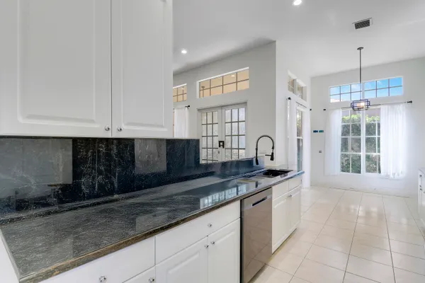 $5,500 | 165 Via Veracruz, Jupiter, FL 33458