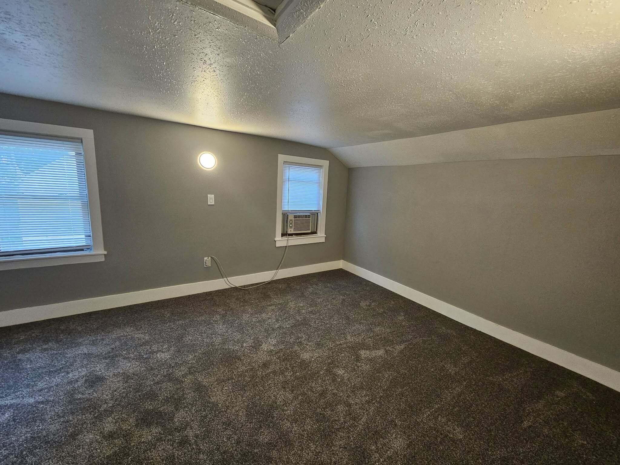 714 Kewaunee Street Racine, WI 53402 - Photo 6 of 11 Bedroom 3