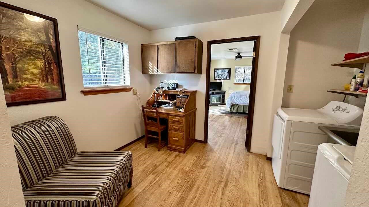 2240 Davis Place Road Mount Shasta, CA 96067 - Photo 19 of 35 Gallery Image 19