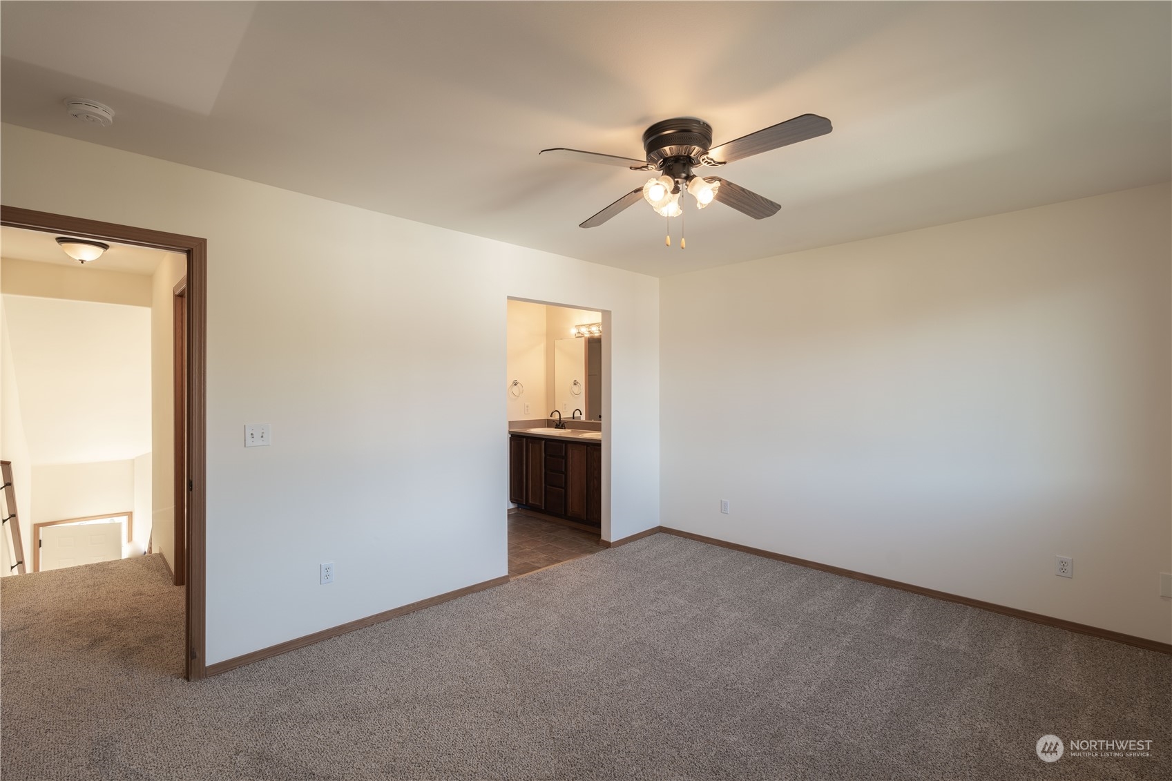 205 Rochester Street West Rainier, WA 98576 - Photo 11 of 21 Gallery Image 11