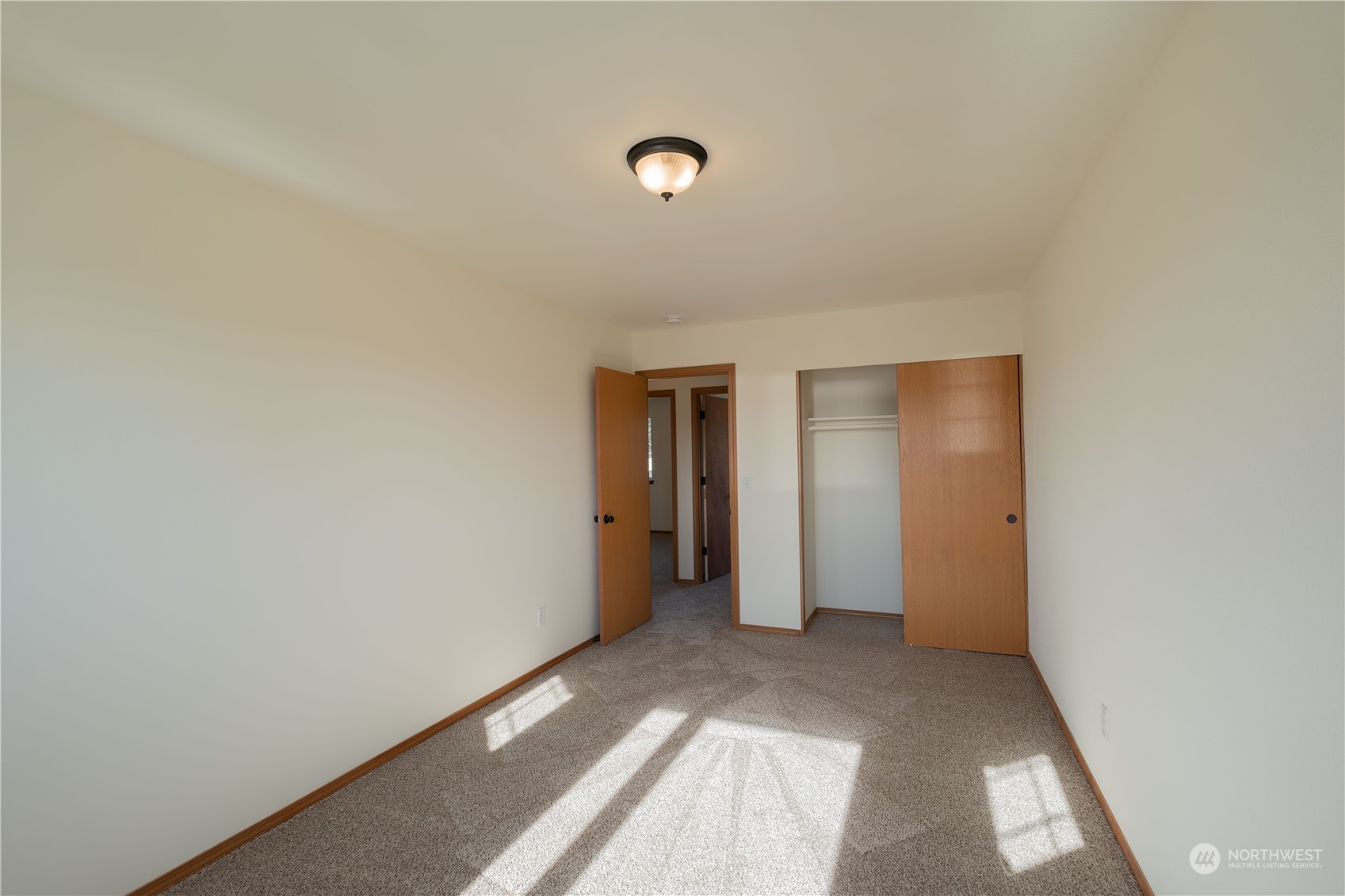 205 Rochester Street West Rainier, WA 98576 - Photo 15 of 21 Gallery Image 15