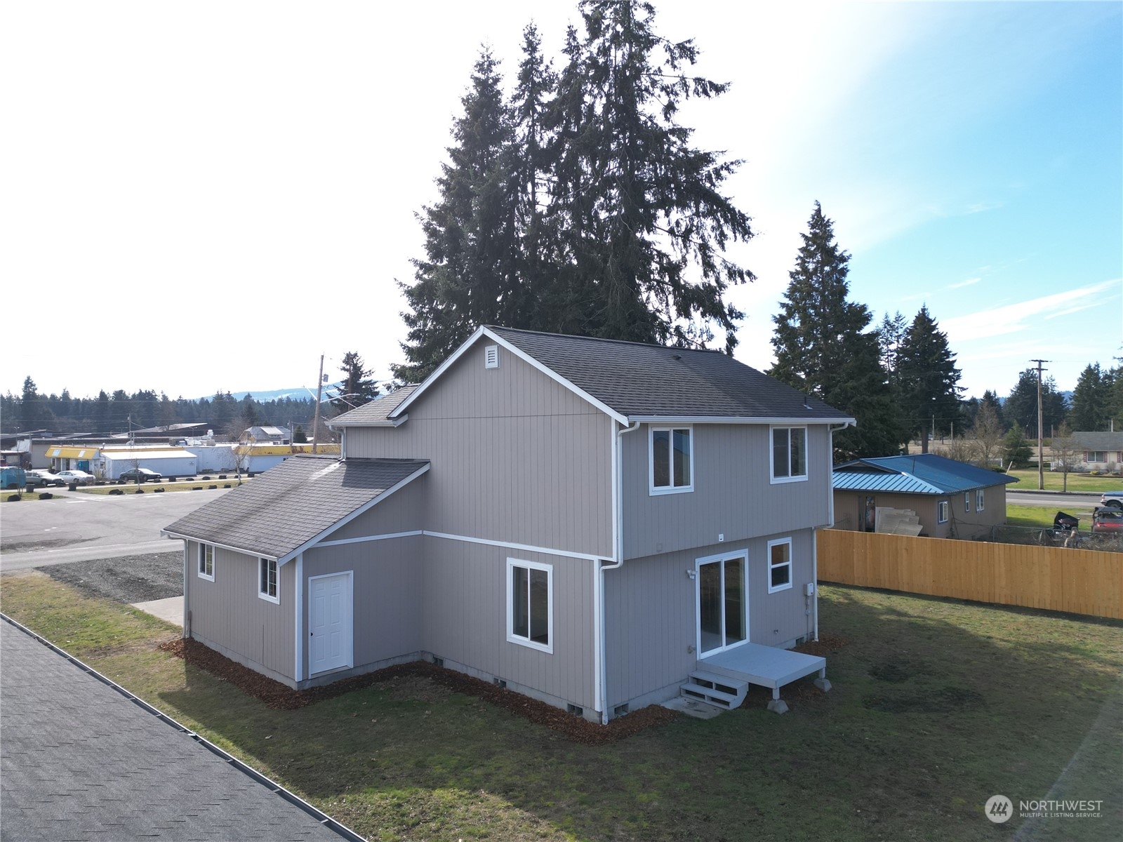 205 Rochester Street West Rainier, WA 98576 - Photo 18 of 21 Gallery Image 18