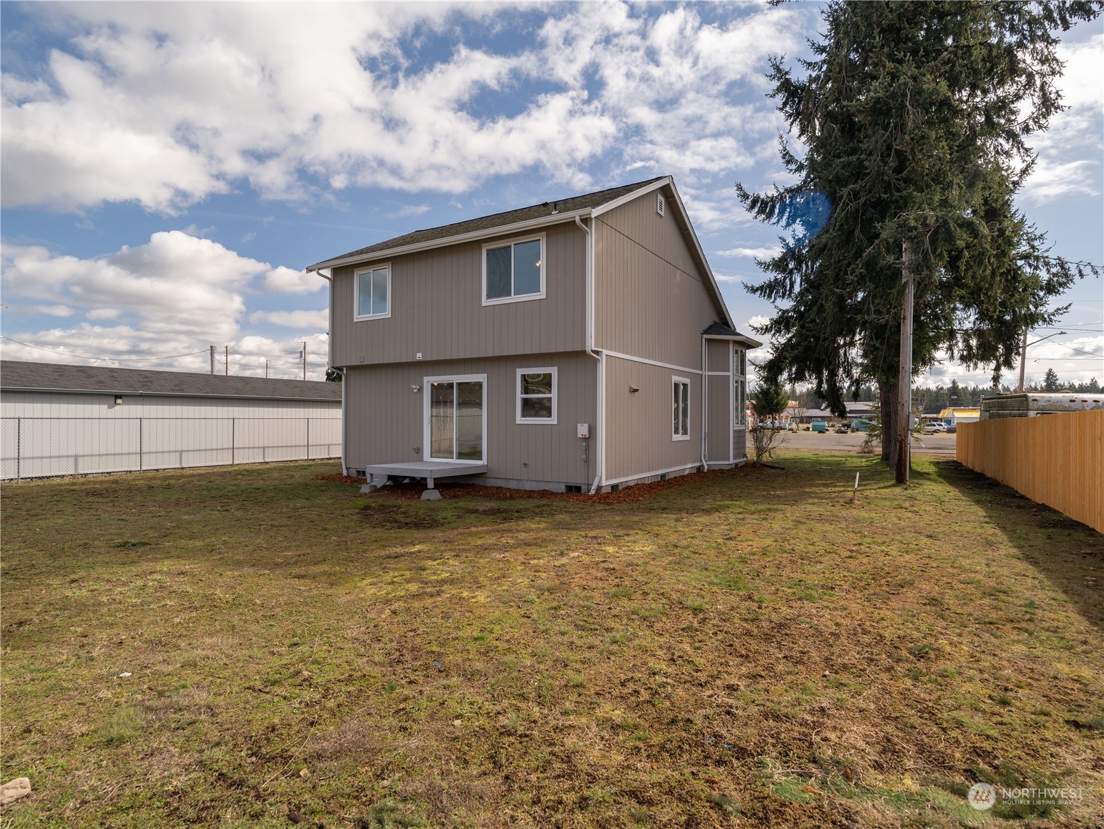 205 Rochester Street West Rainier, WA 98576 - Photo 20 of 21 Gallery Image 20