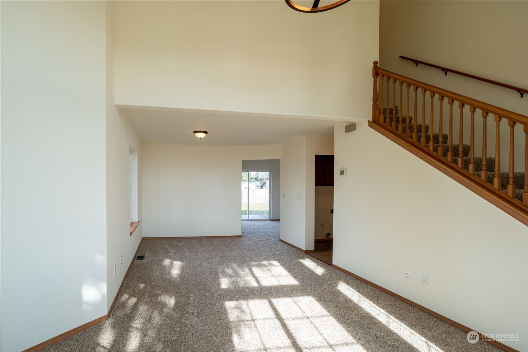 205 Rochester Street West Rainier, WA 98576 - Photo 3 of 21 Gallery Image 3