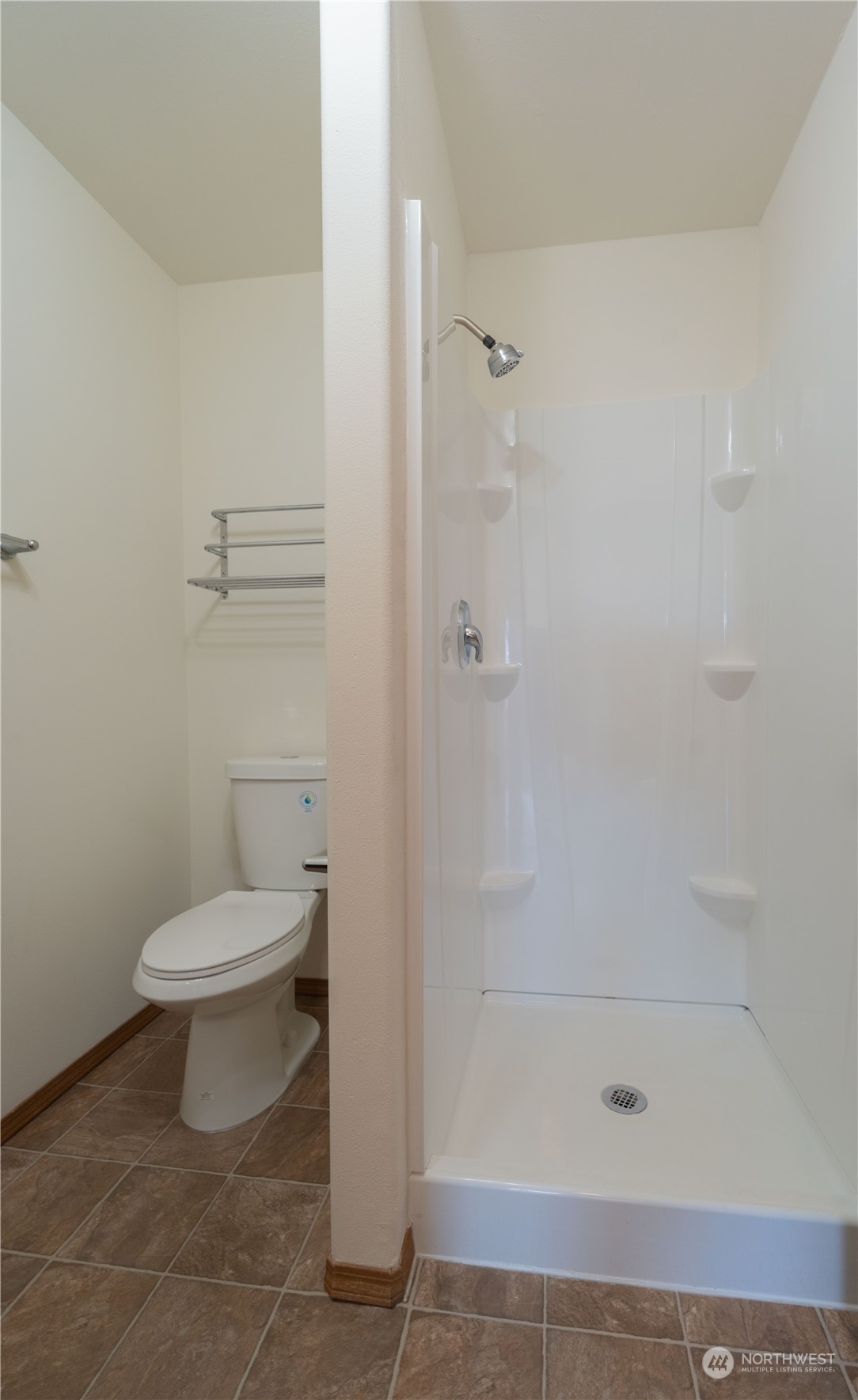 205 Rochester Street West Rainier, WA 98576 - Photo 8 of 21 Gallery Image 8