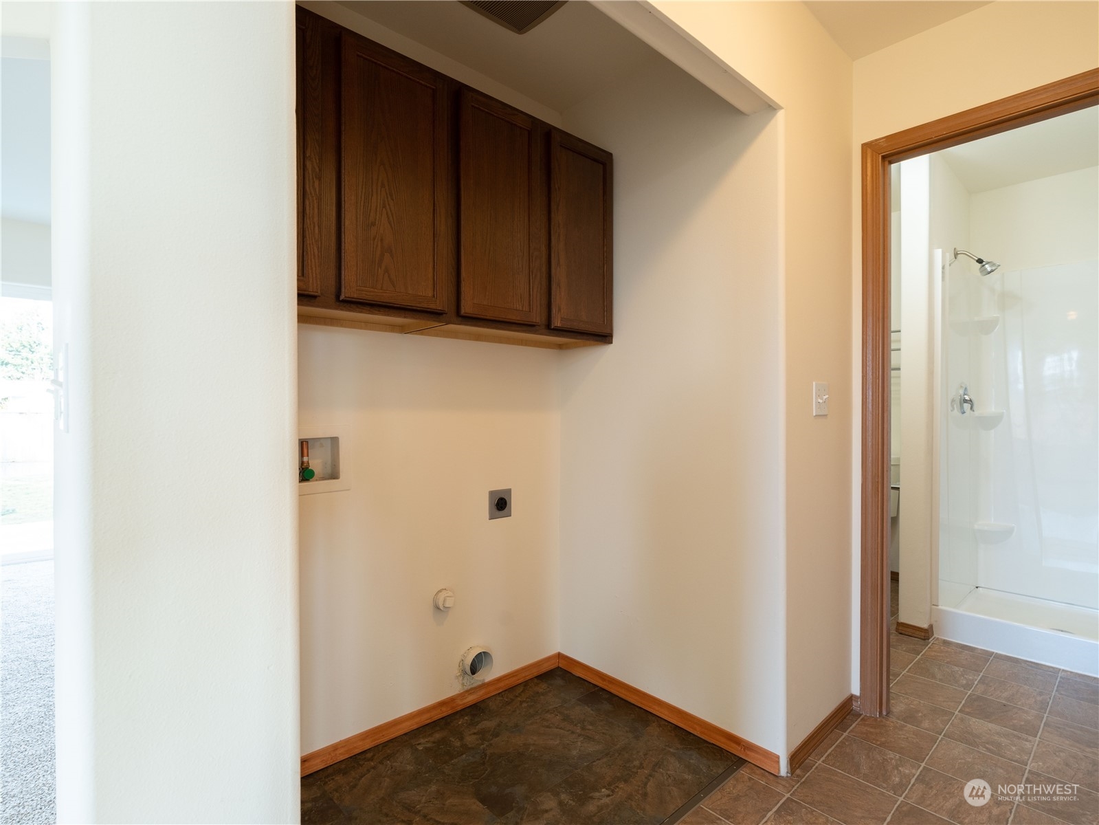 205 Rochester Street West Rainier, WA 98576 - Photo 9 of 21 Gallery Image 9