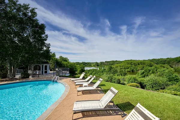 $450,000 | 3110 North Chestnut Street, Unit 211, Chaska, MN 55318