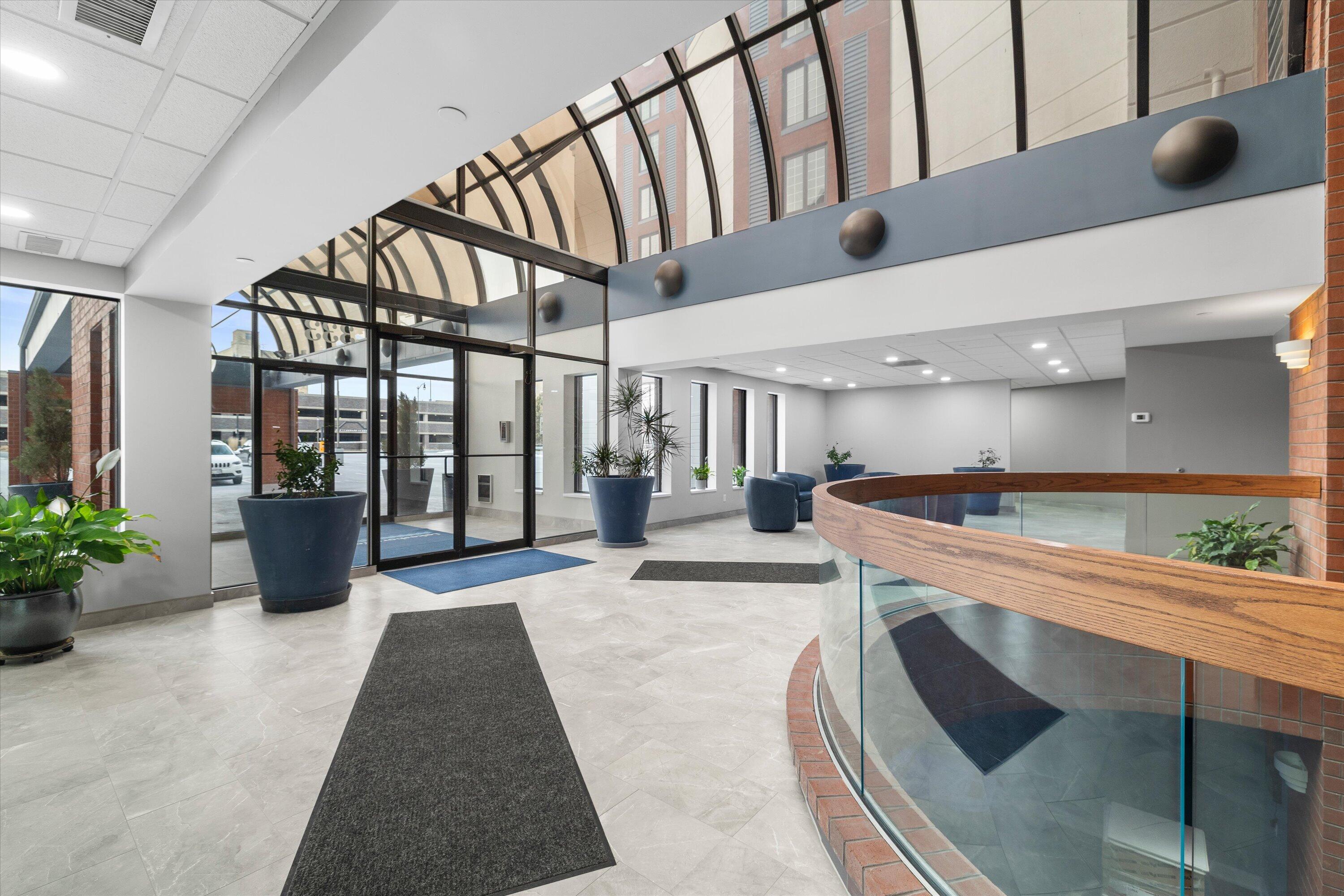 333 Lake Avenue, Unit 807 Racine, WI 53403 - Photo 2 of 57 Main Lobby