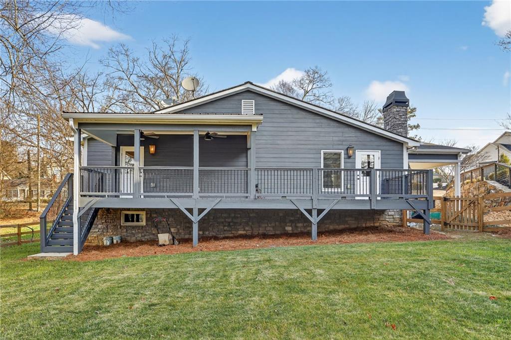 86 Woodstock Road Roswell, GA 30075 - Photo 3 of 27