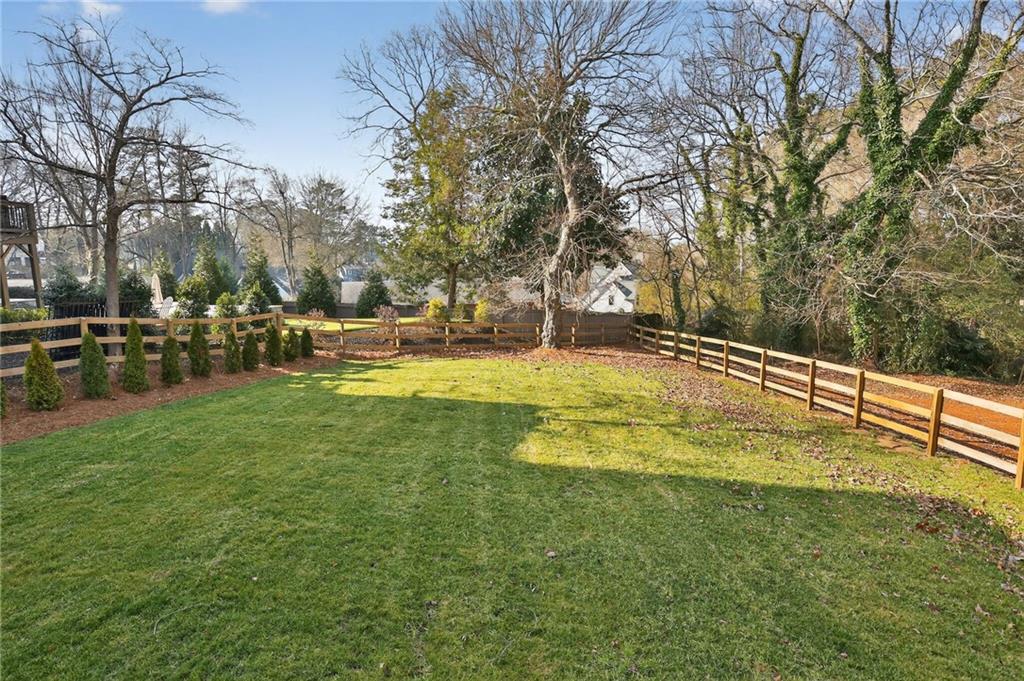 86 Woodstock Road Roswell, GA 30075 - Photo 6 of 27