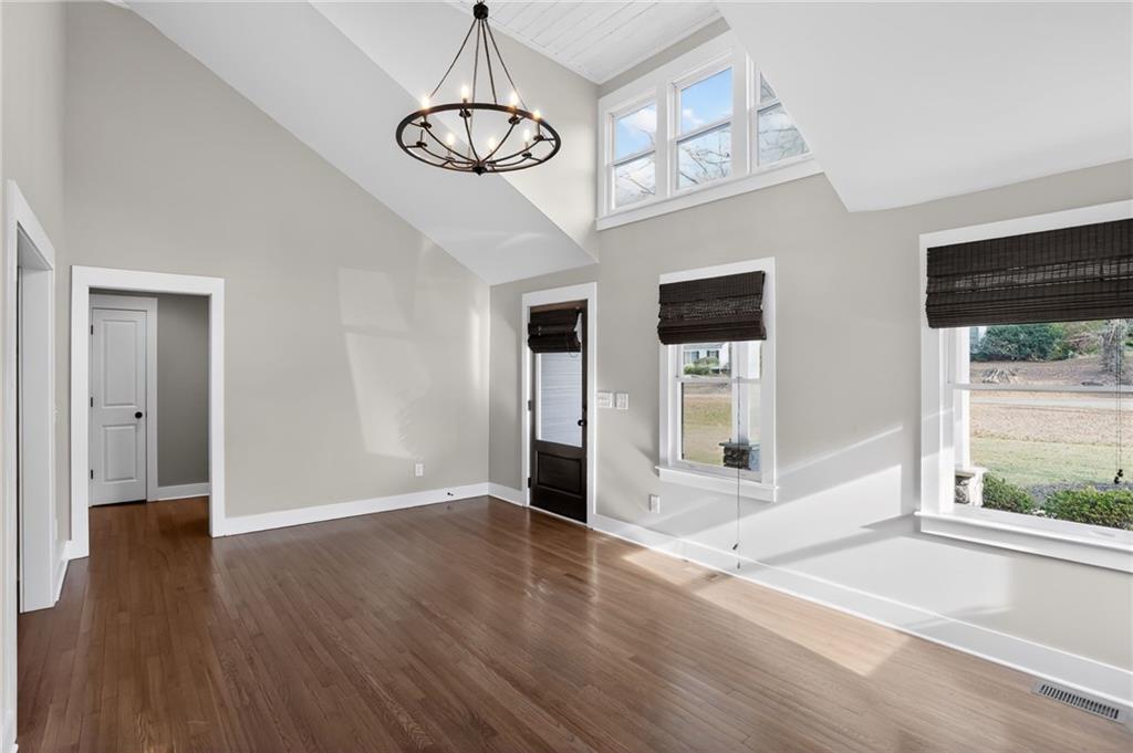 86 Woodstock Road Roswell, GA 30075 - Photo 8 of 27