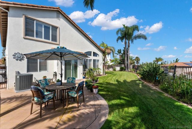 $1,625,000 | 6438 Agate Way, Carlsbad, CA 92011