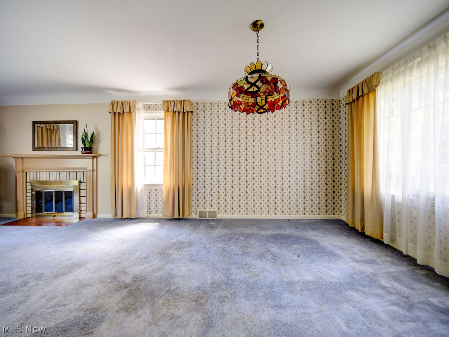1382 Clearview Road Lyndhurst, OH 44124 - Photo 12 of 42 Gallery Image 12
