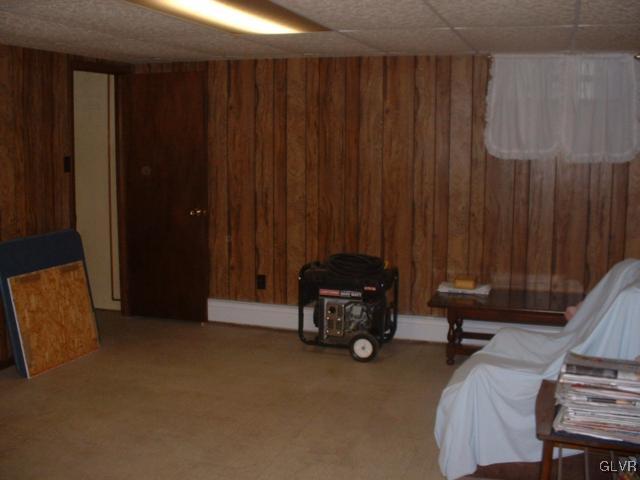 288 Hunter Forge Road Macungie, PA 18062 - Photo 4 of 18 a living room with furniture and a chair