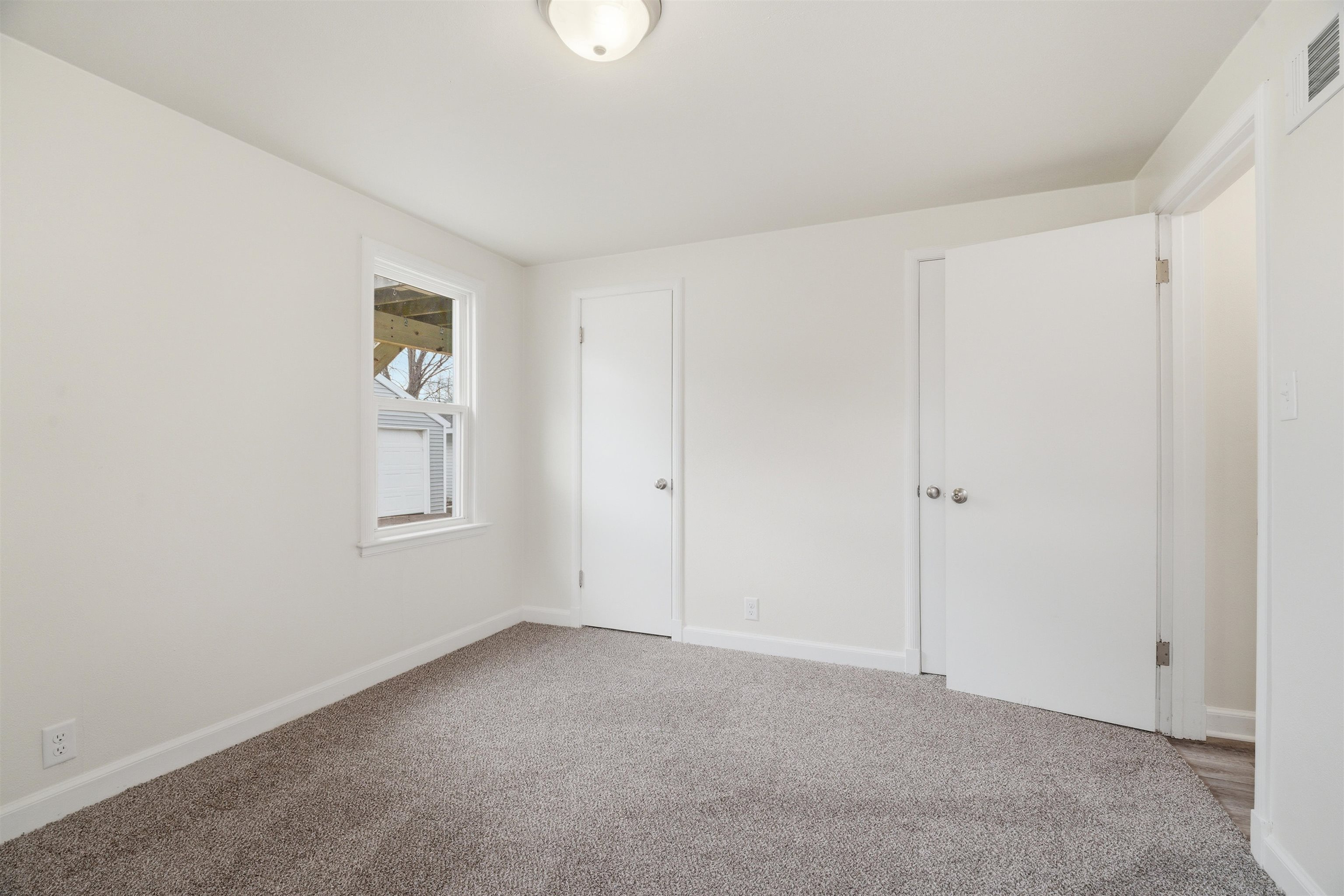 831 Martin Street Menasha, WI 54952 - Photo 14 of 29