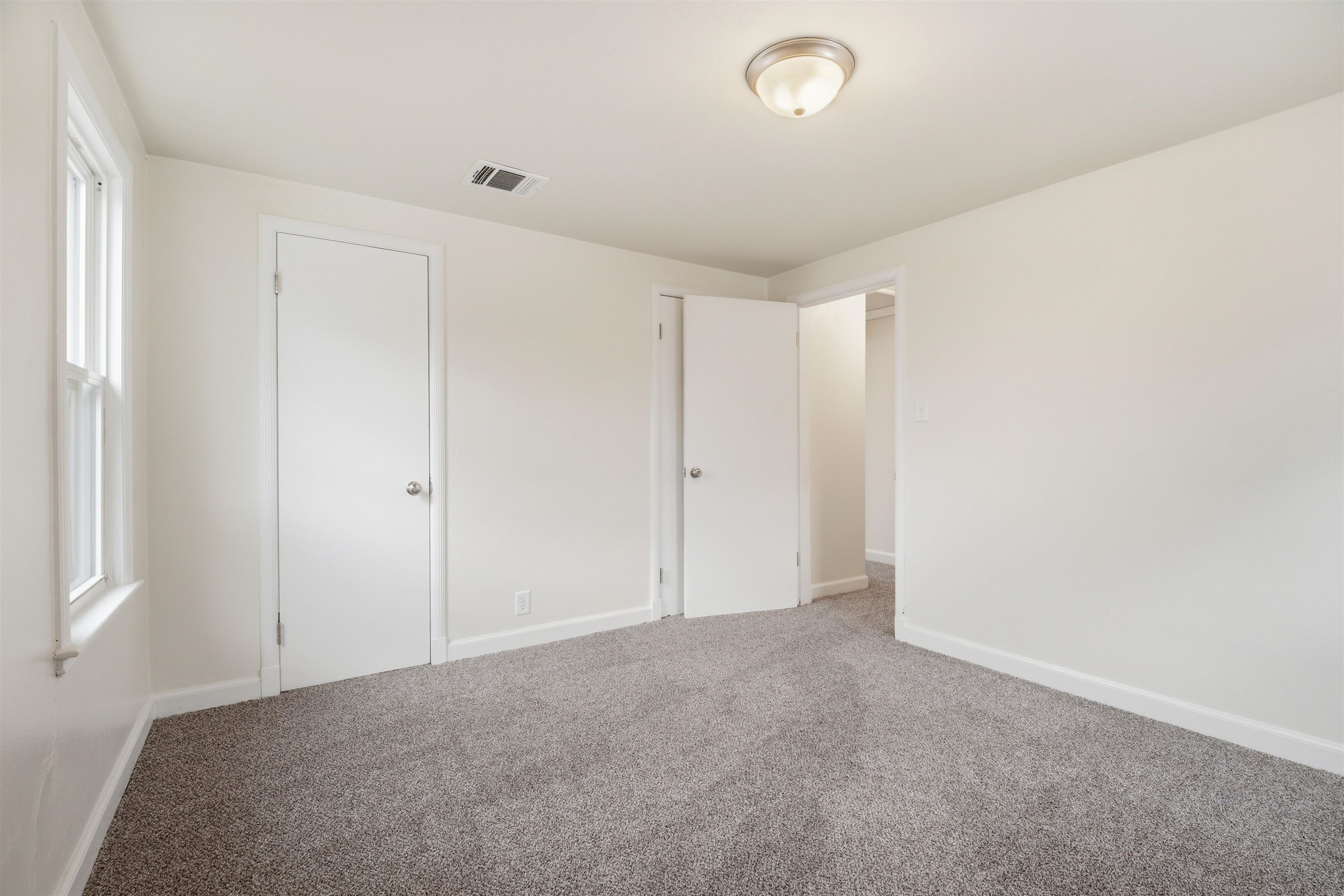 831 Martin Street Menasha, WI 54952 - Photo 20 of 29