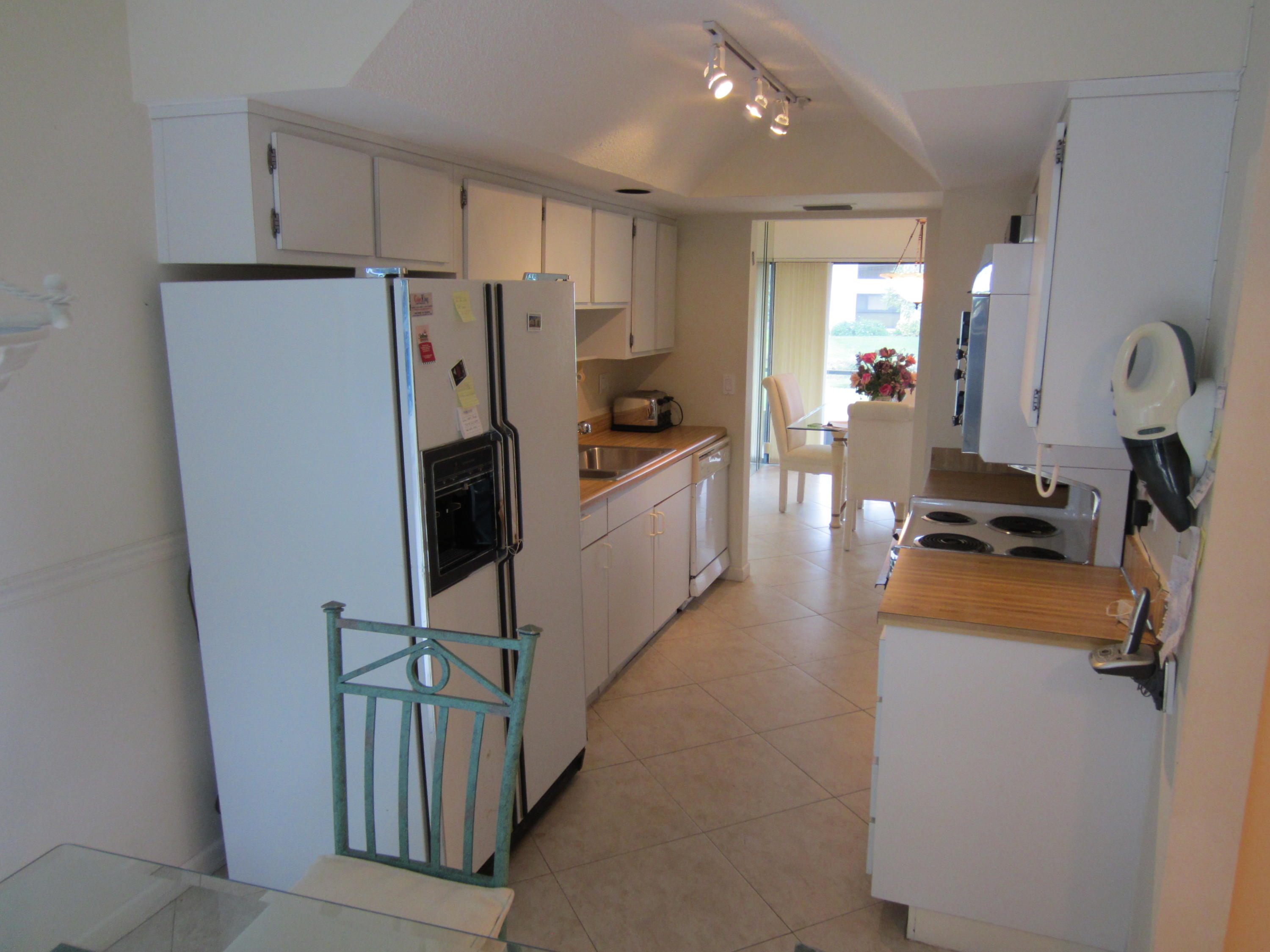 7783 Lakeside Boulevard, Unit G703 Boca Raton, FL 33434 - Photo 8 of 33 IMG_2242