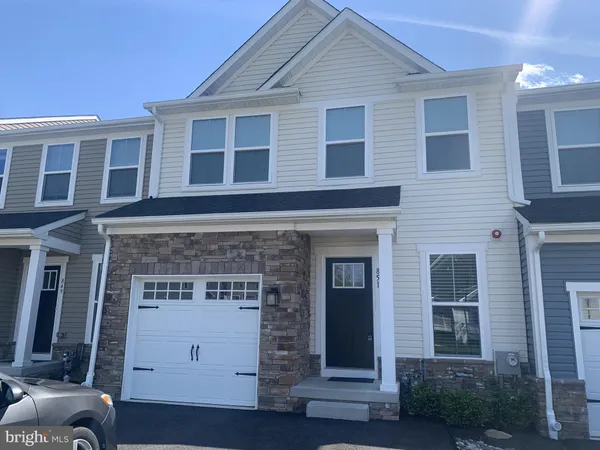 $3,500 | 851 Fountain Trail, Kennett Square, PA 19348