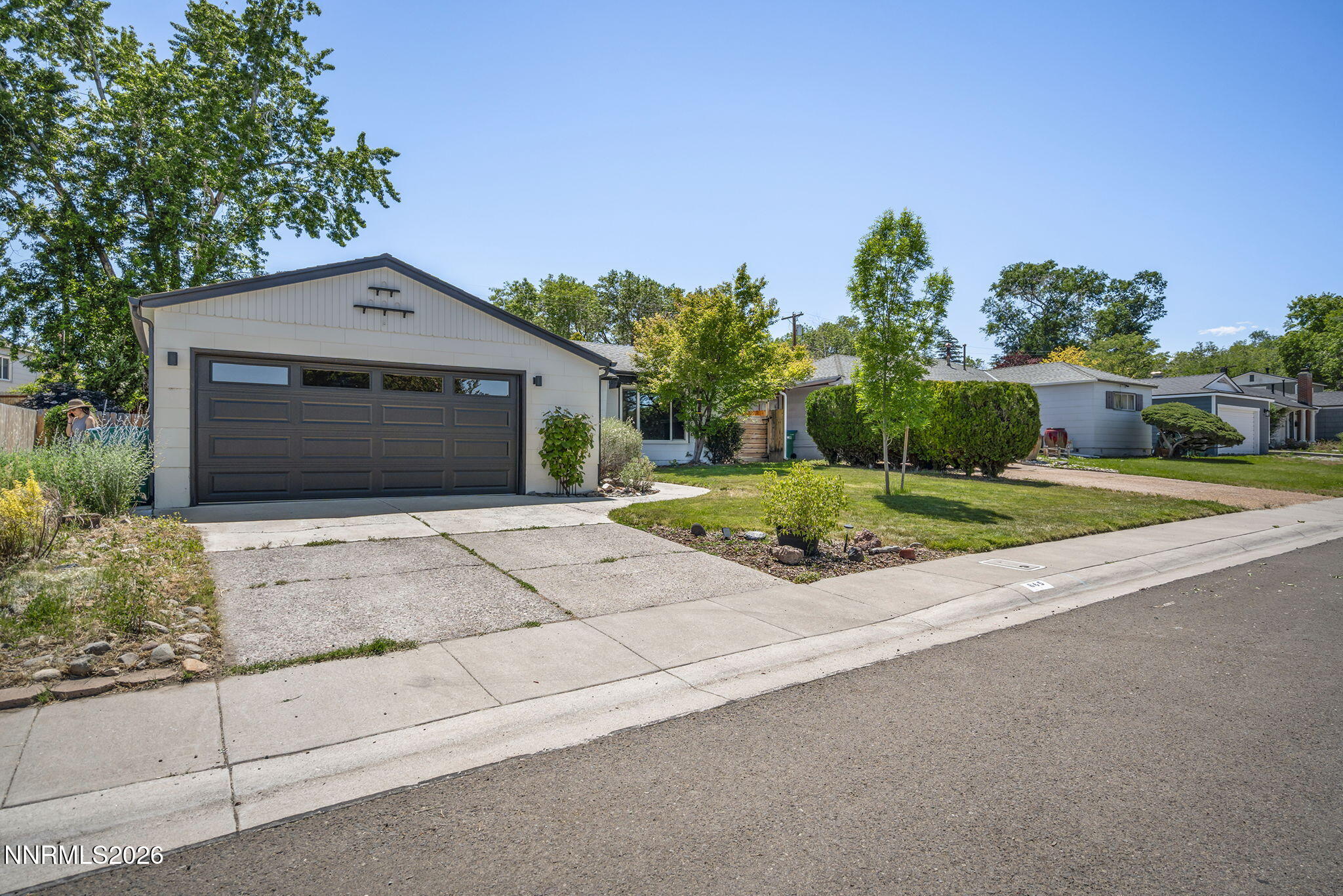 865 Munley Drive Reno, NV 89503 - Photo 3 of 22 3-web-or-mls-_DSC4697