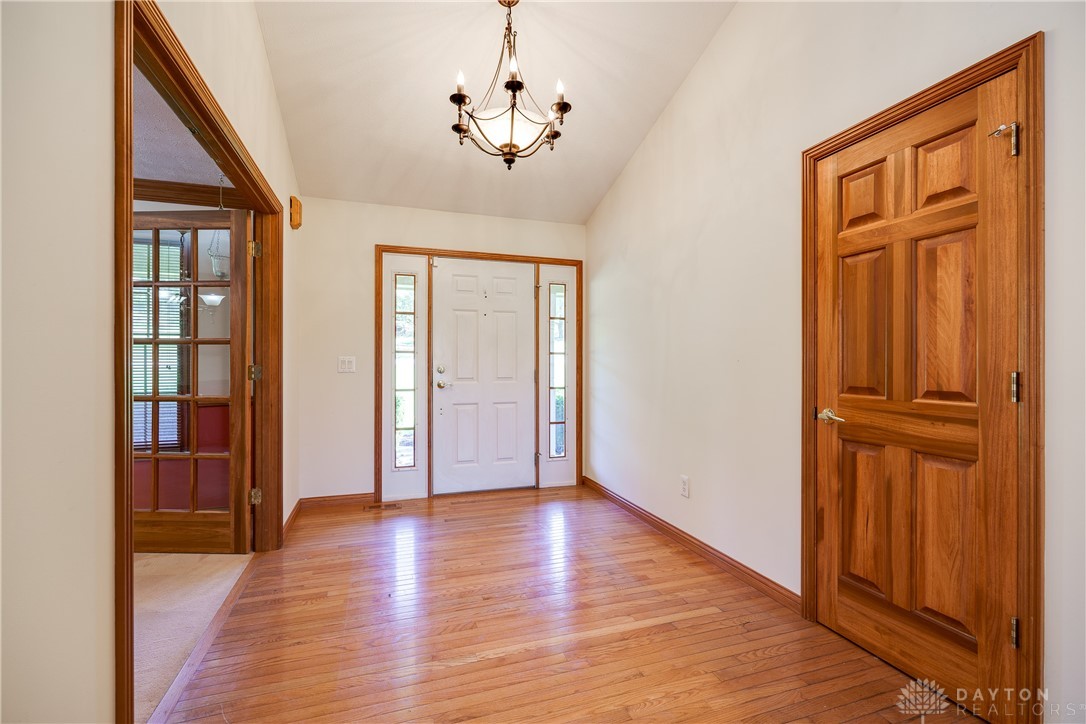 991 Mead Road Bellbrook, OH 45305 - Photo 5 of 63 Gallery Image 5
