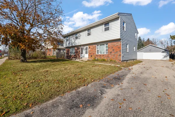 N169-w20360 Georgetown Drive, Unit 20358, Jackson, WI 53037