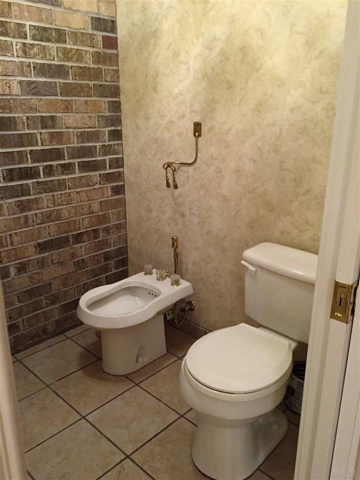 7468 Woodside Road Pensacola, FL 32526 - Photo 20 of 38 Gallery Image 20