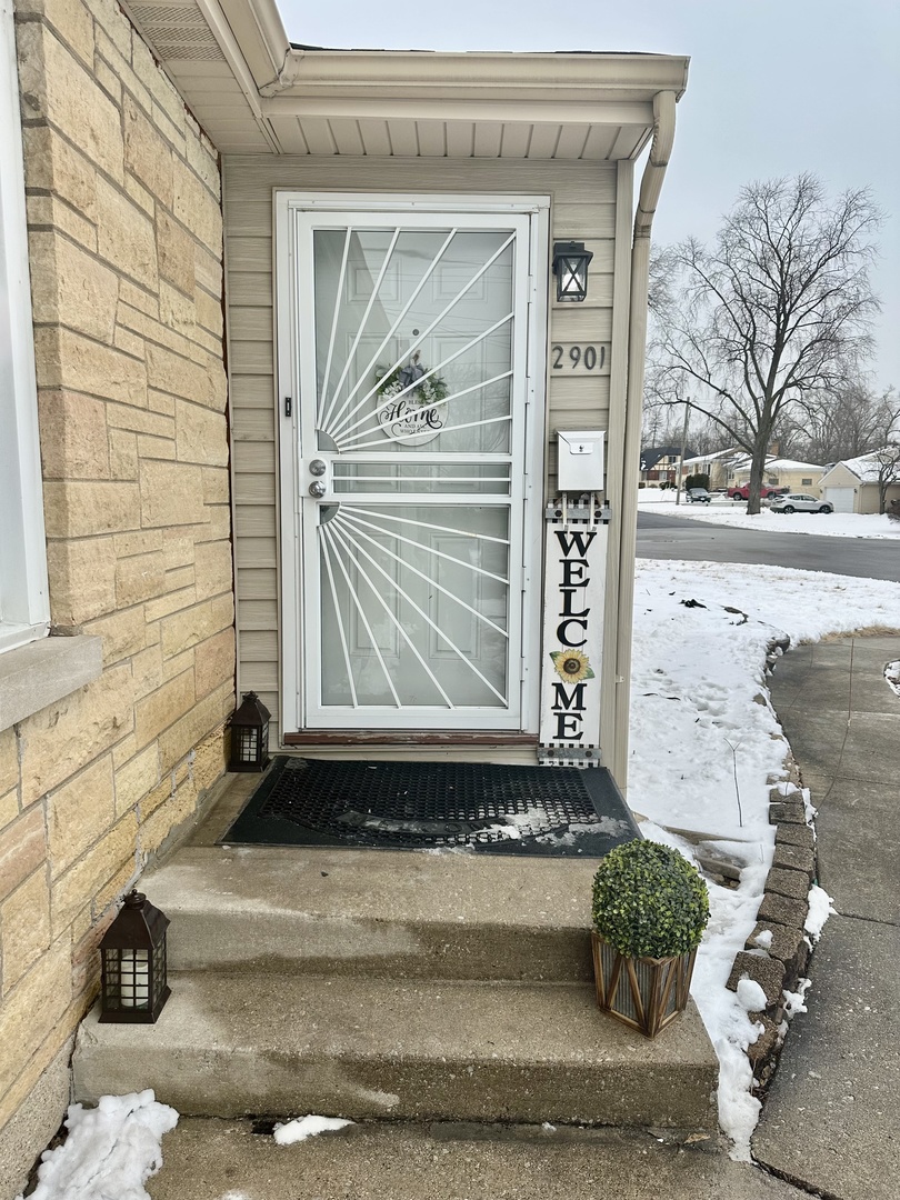 2901 Lexington Drive Hazel Crest, IL 60429 - Photo 7 of 30