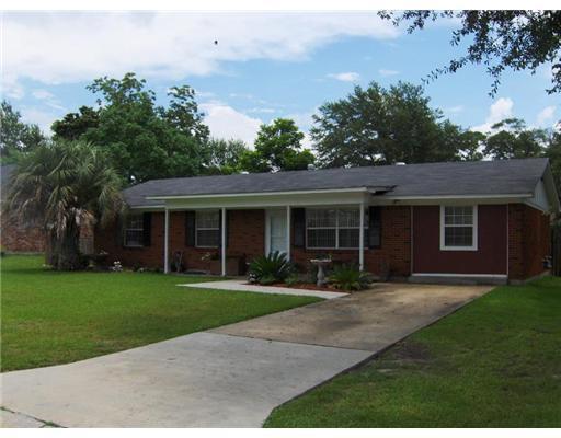 11382 Ruth Court Biloxi, MS 39532 - Photo 1 of 8 Primary Photo