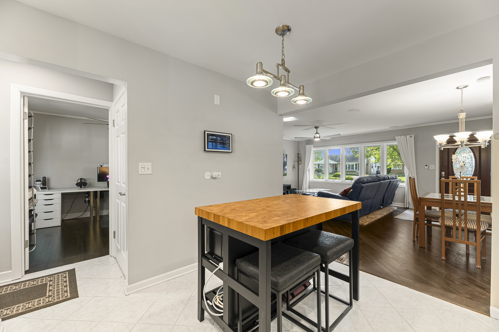 9 North Waverly Place Mount Prospect, IL 60056 - Photo 8 of 32