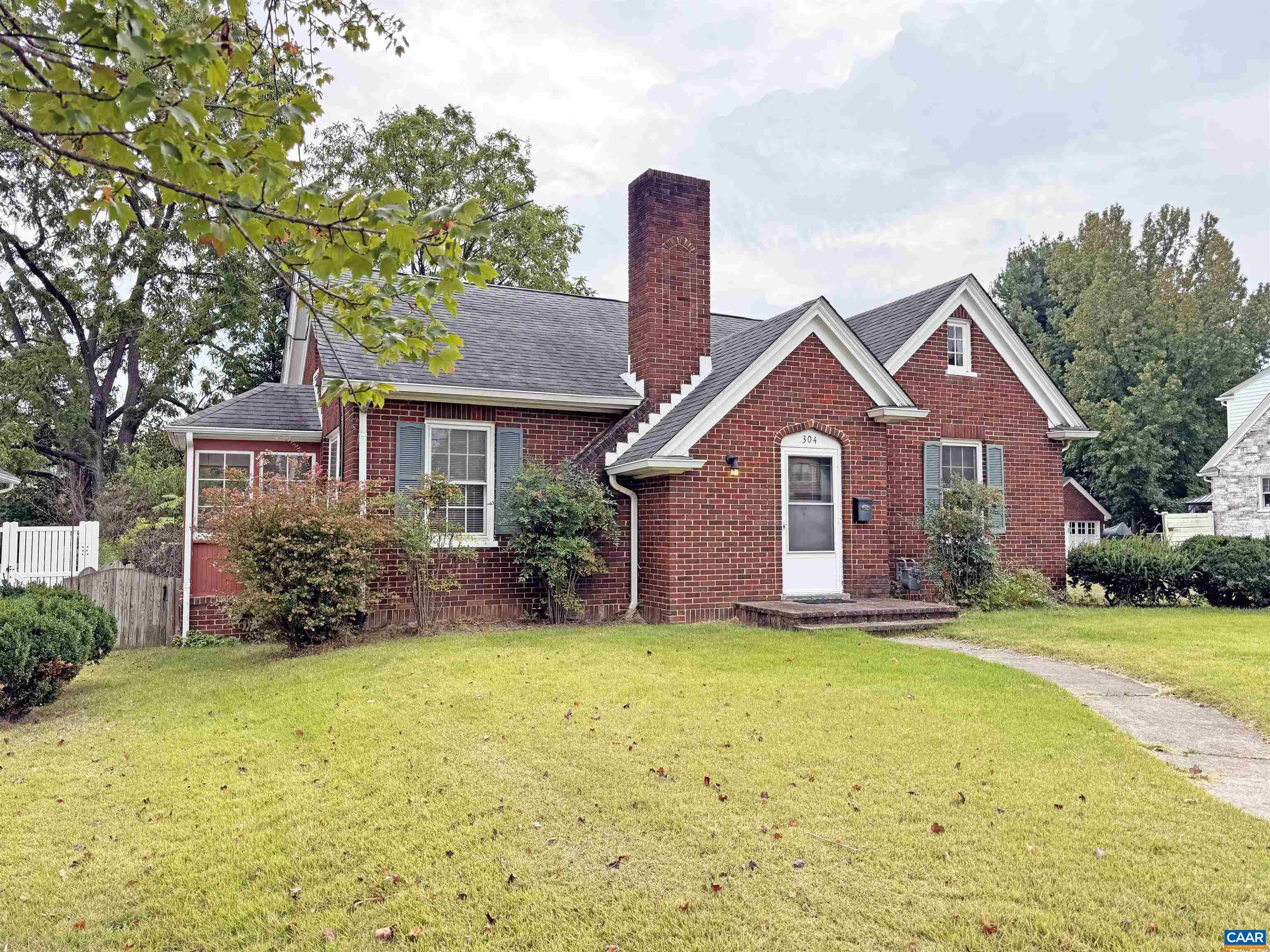 304 Crompton Road Waynesboro, VA 22980 - Photo 1 of 21 304 Crompton Rd
