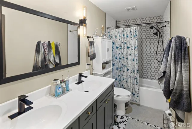 $210,000 | 1925 West Fillmore Street, Vandalia, IL 62471