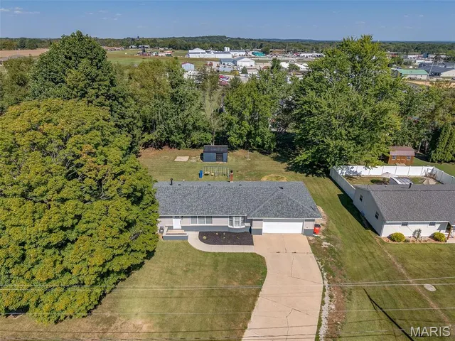 $210,000 | 1925 West Fillmore Street, Vandalia, IL 62471