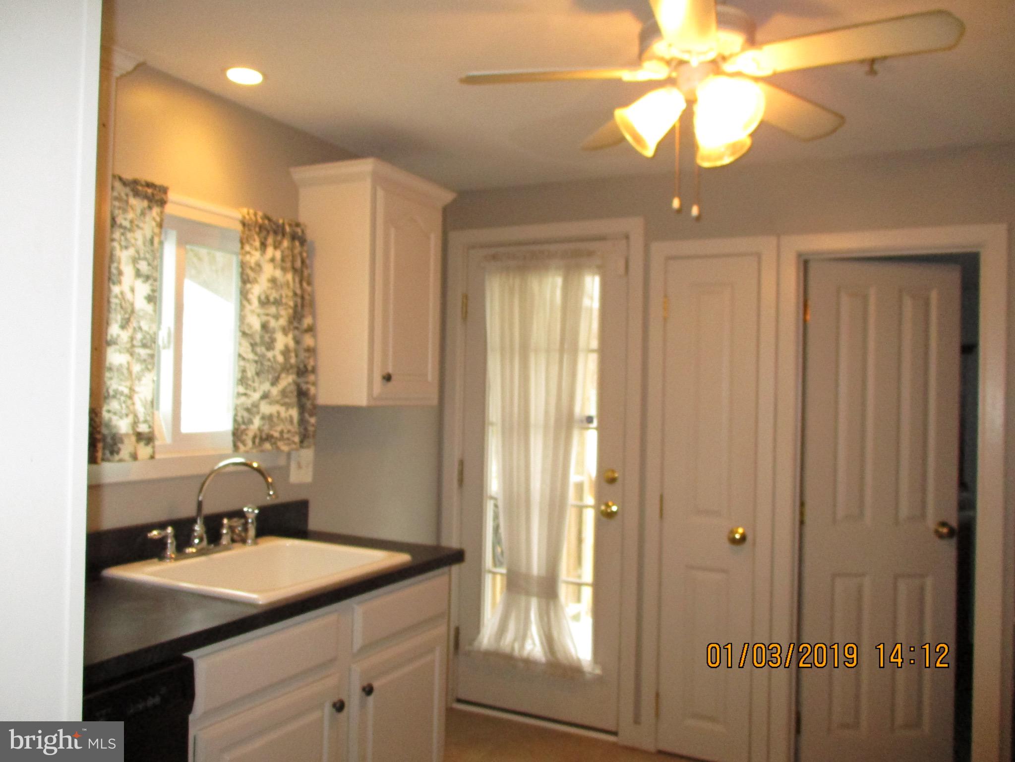 8727 Frederick Road Ellicott City, MD 21043 - Photo 6 of 19 Kitchen