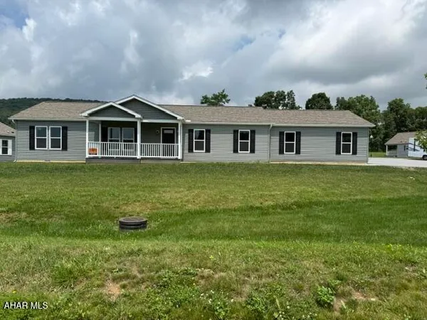 $309,960 | 3007 Casey Court, Martinsburg, PA 16662
