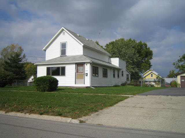 229 Walnut Street Butler, IN 46721 - Photo 1 of 4